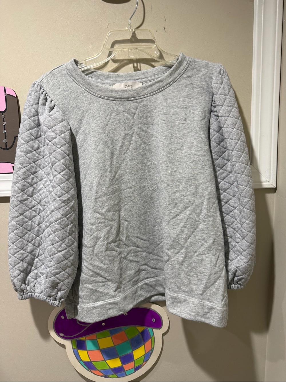 LOFT Heather Gray Quilted-Sleeve Crewneck Sweatshirt